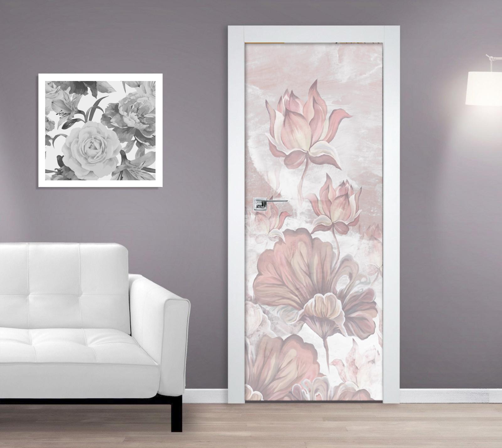 Samolepící fototapeta na dveře 95x210cm - Velké grafické květy na staré zdi